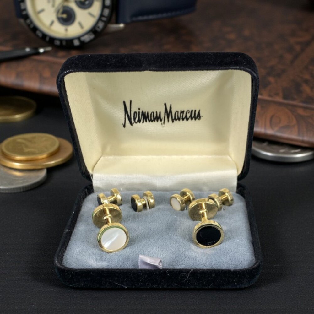 NEIMAN MARCUS -- Cuff Links & Tuxedo Studs, Gold … - image 1